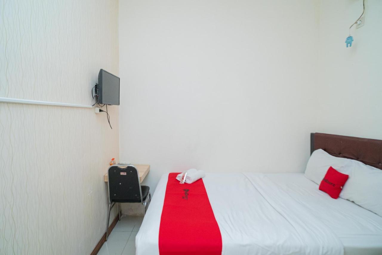Reddoorz Near Flyover Arjosari Malang Exterior photo