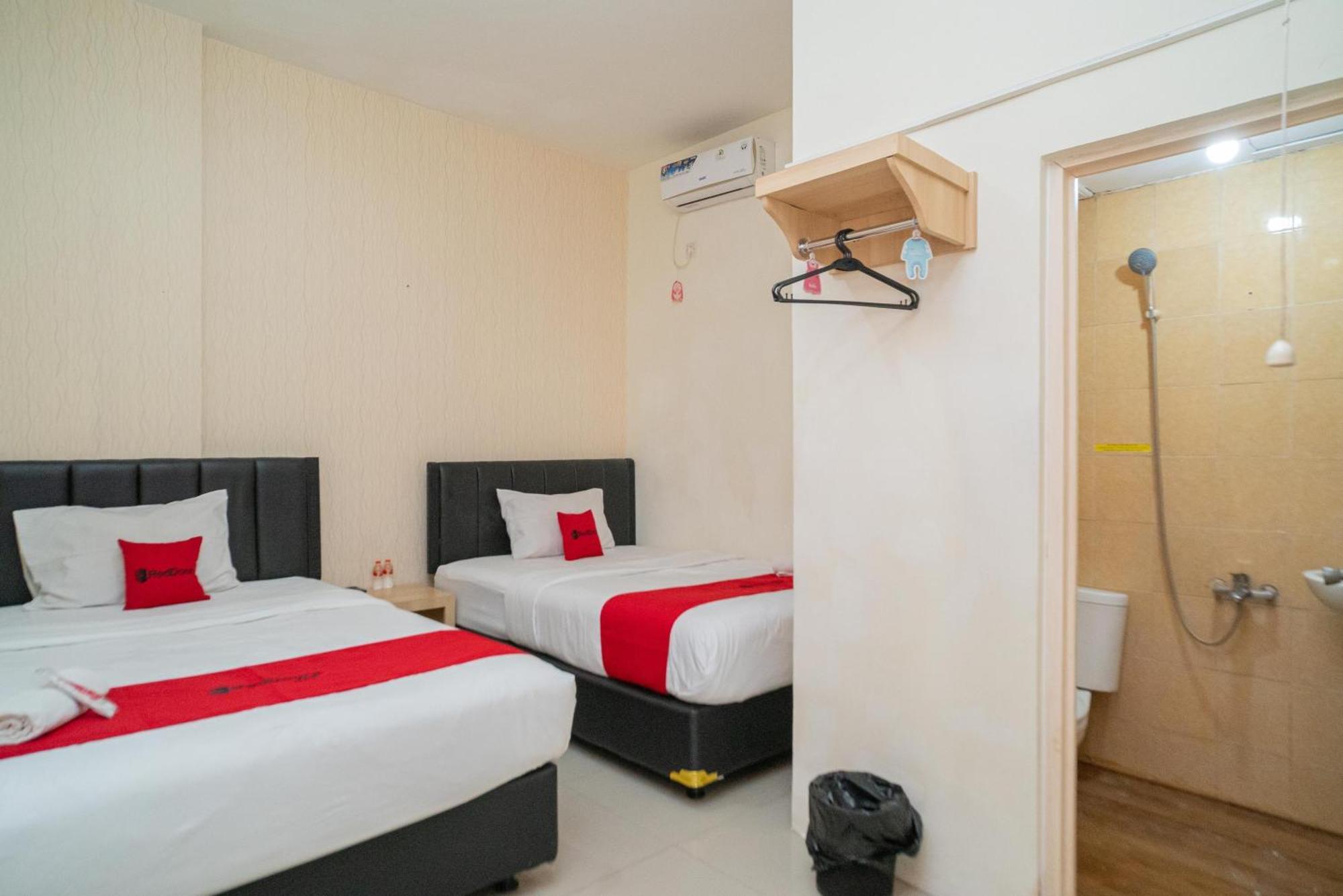 Reddoorz Near Flyover Arjosari Malang Exterior photo