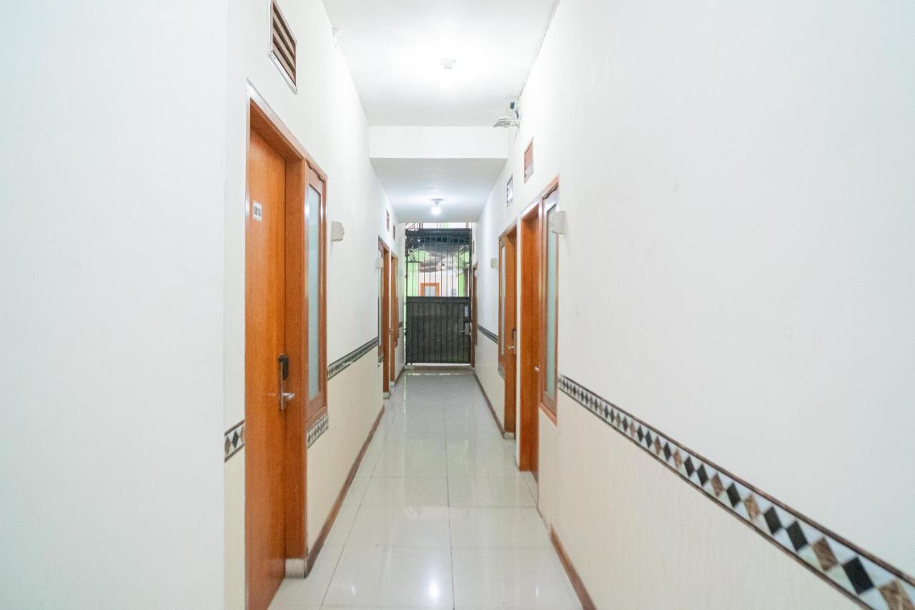 Reddoorz Near Flyover Arjosari Malang Exterior photo